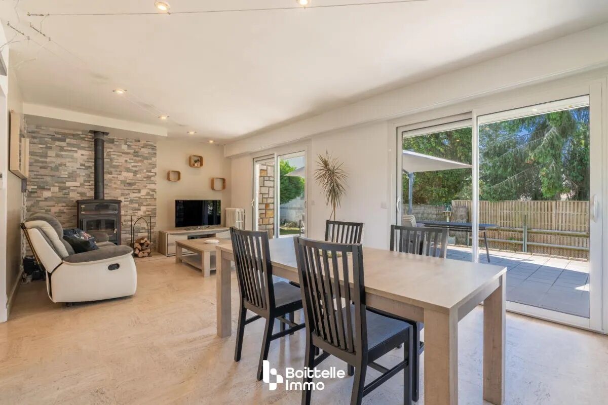Maison à vendre, 140m², Arbonne-la-Forêt