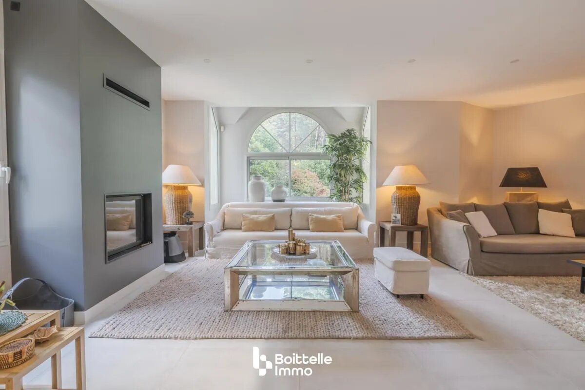 Maison à vendre, 240m², Noisy-sur-Ecole