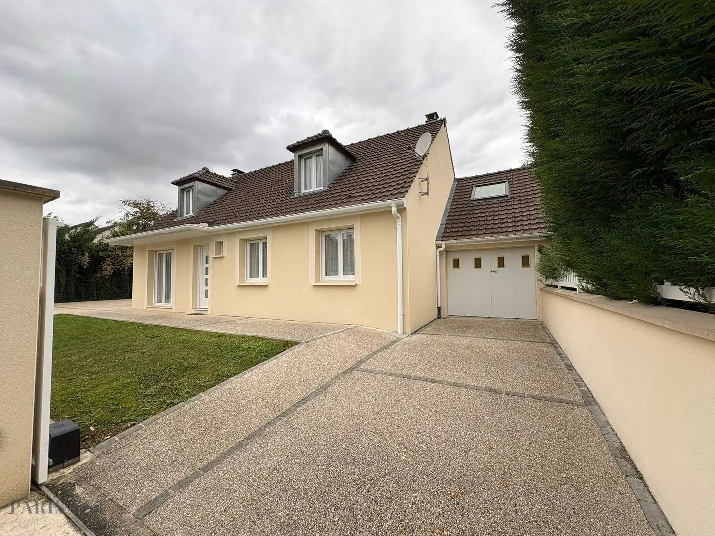 Maison à vendre, 130m², Gressy