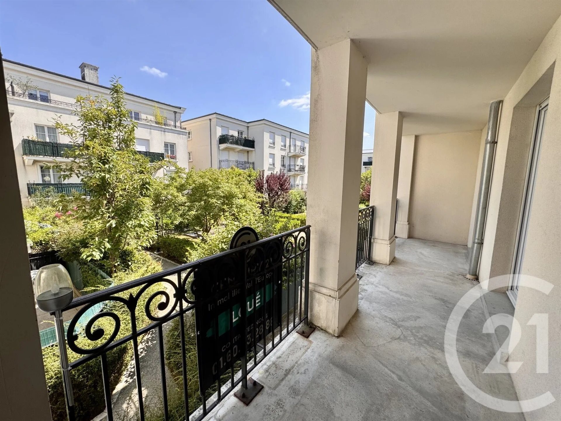 Appartement à louer, 66m², Serris