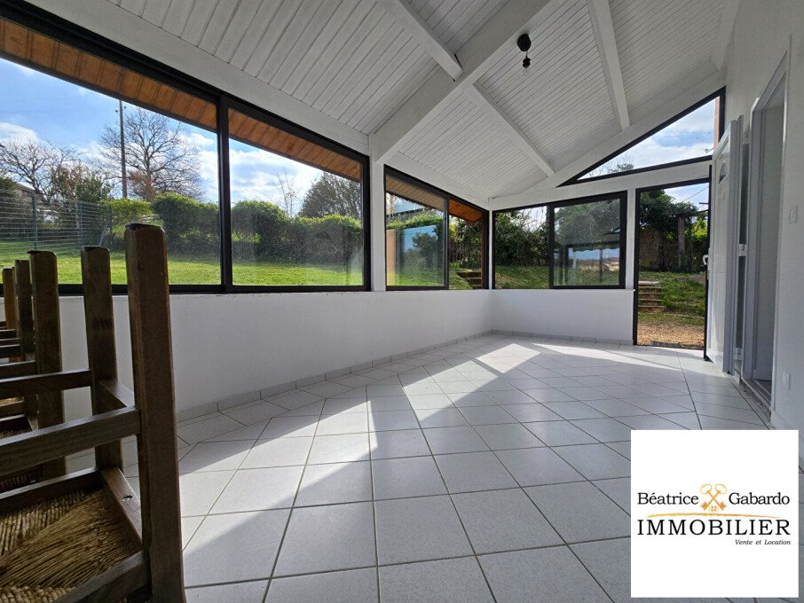 Maison à louer, 77m², Ternand