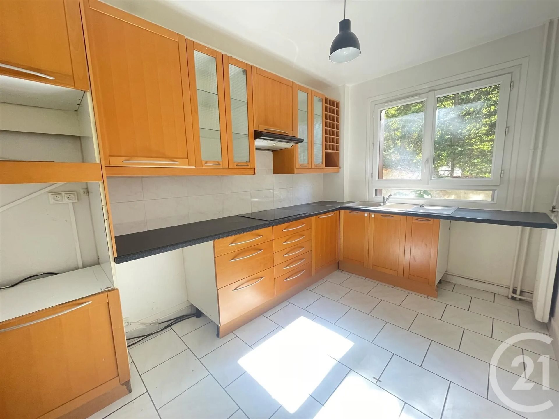 Appartement à louer, 72m², Bougival