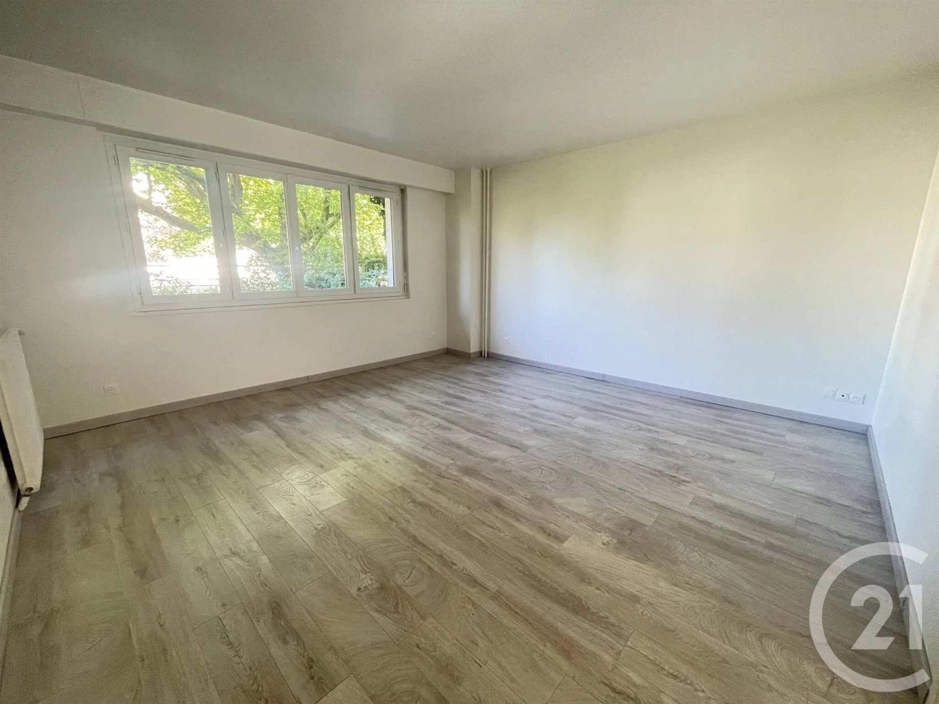 Appartement à louer, 72m², Bougival