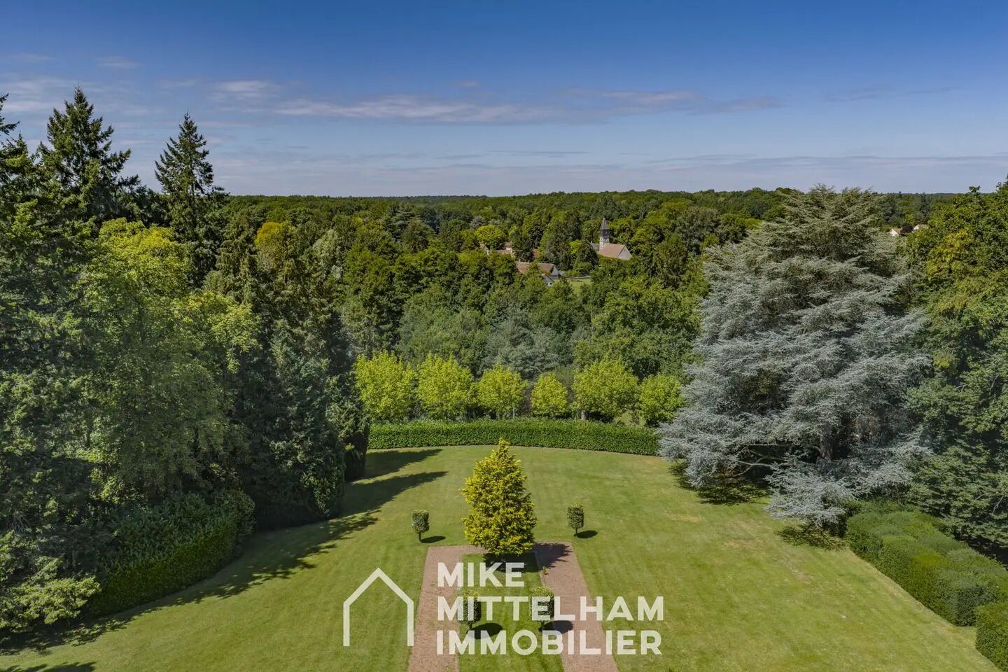 Maison à vendre, 465m², Poigny-la-Forêt