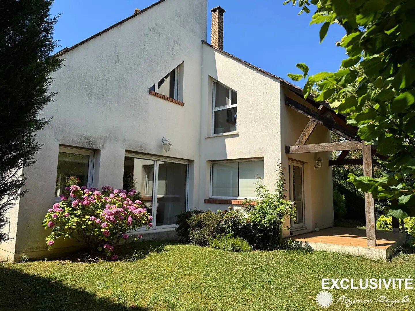 Maison à louer, 225m², Saint-Germain-en-Laye