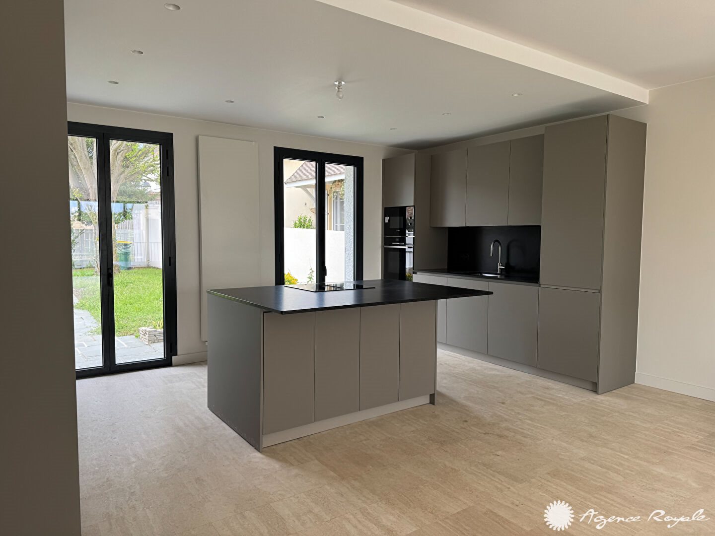 Maison à louer, 270m², Chambourcy