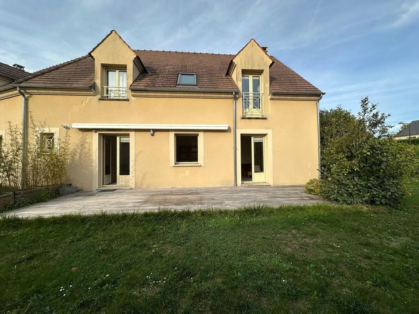 Maison à louer, 112m², Crespières