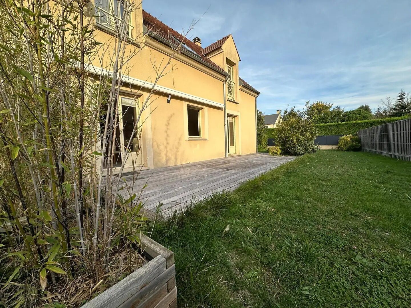 Maison à louer, 112m², Crespières