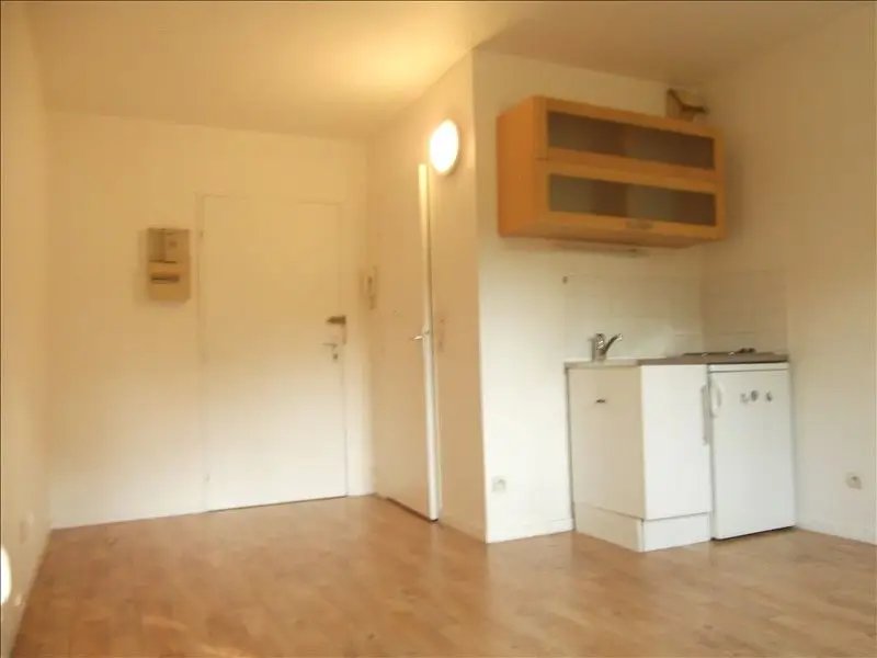 Appartement à louer, 18m², Guyancourt