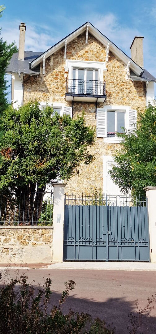 Maison à louer, 253m², Sèvres