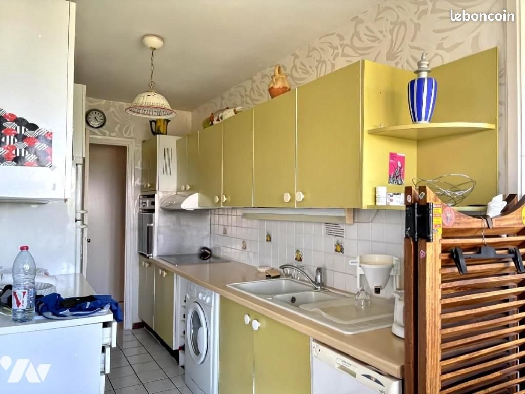 Appartement à vendre, 76m², Saint-Genis-Pouilly