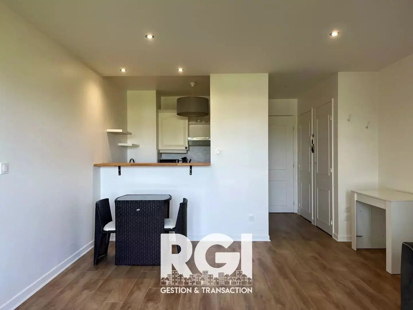 Appartement à louer, 45m², Le Mesnil-Saint-Denis