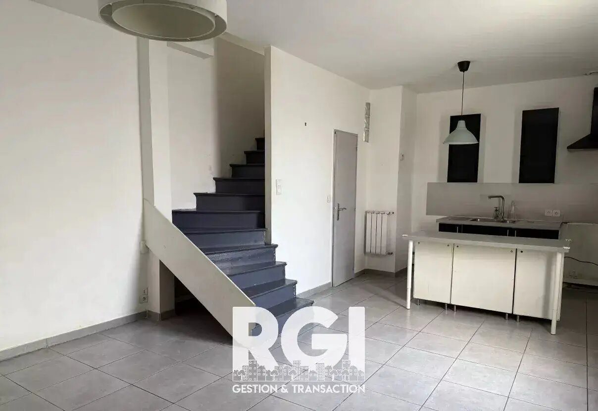 Maison à vendre, 52m², Le Mesnil-Saint-Denis