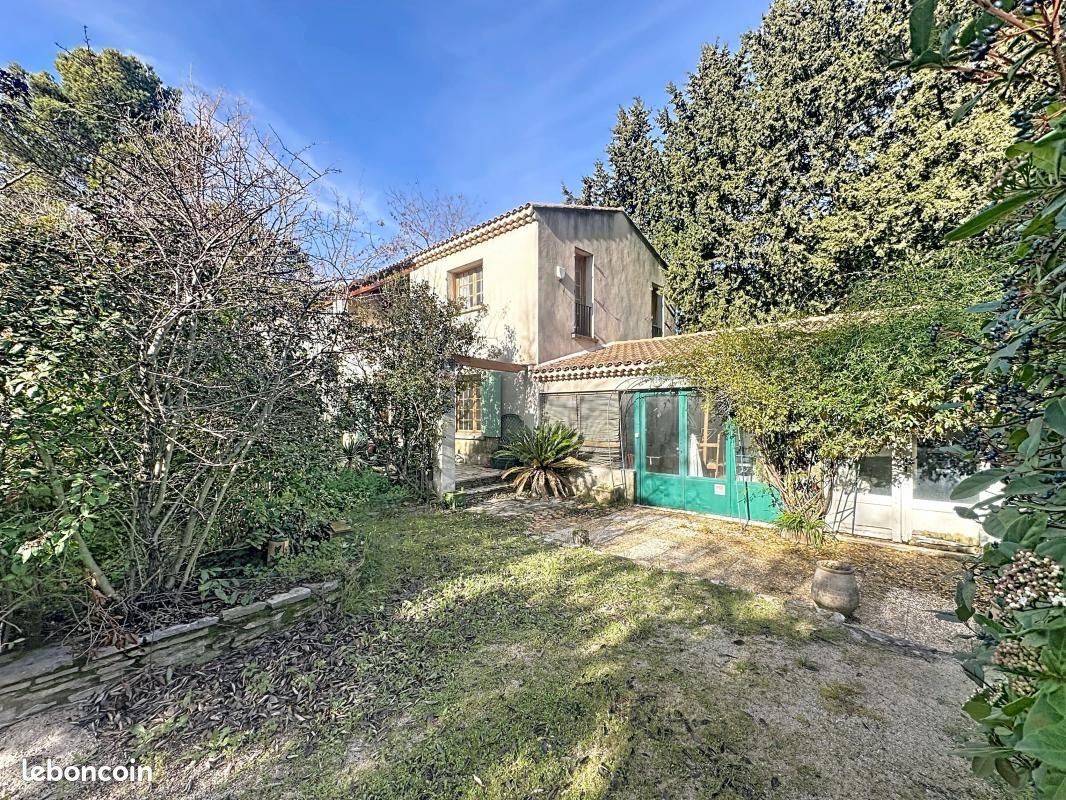 Maison à vendre, 219m², Villeneuve-lès-Avignon