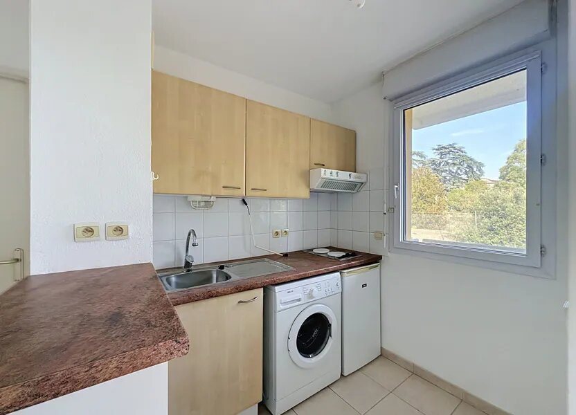Appartement à louer, 41m², Morières-lès-Avignon