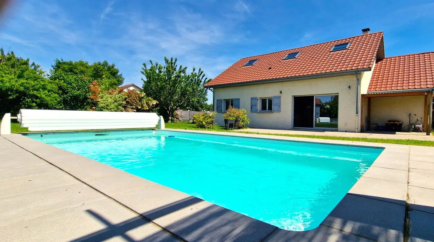 Maison à vendre, 130m², Montferrat