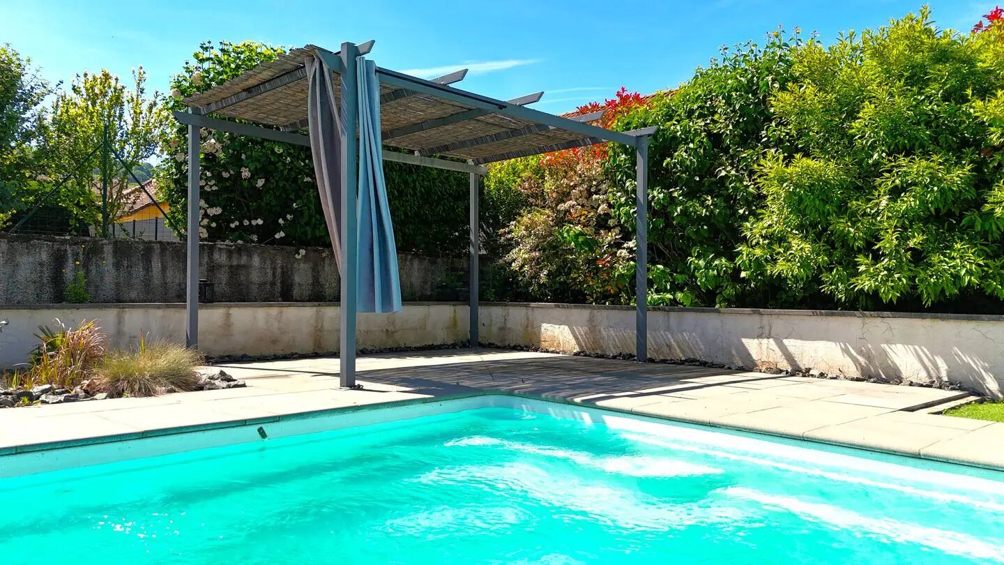 Maison à vendre, 130m², Montferrat