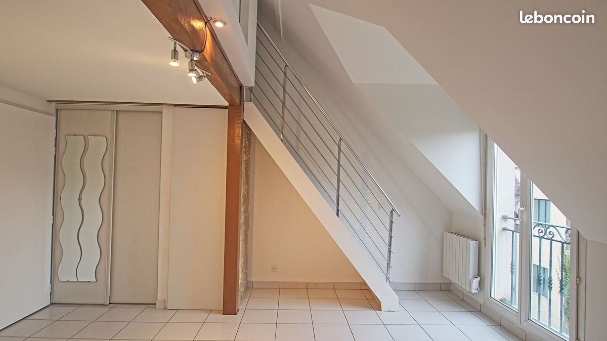 Appartement à louer, 23m², Neauphle-le-Château