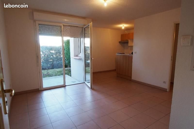 Appartement à louer, 26m², Saint-Juéry