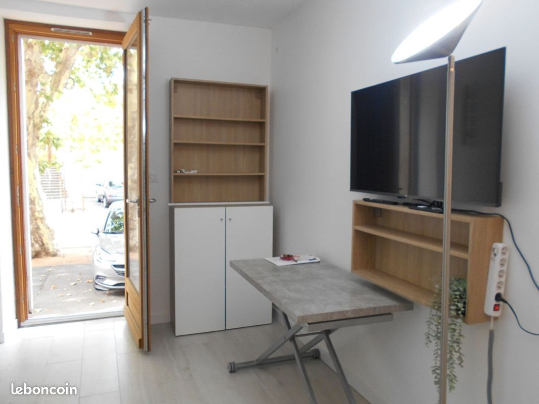 Appartement à louer, 18m², Saint-Sulpice-la-Pointe