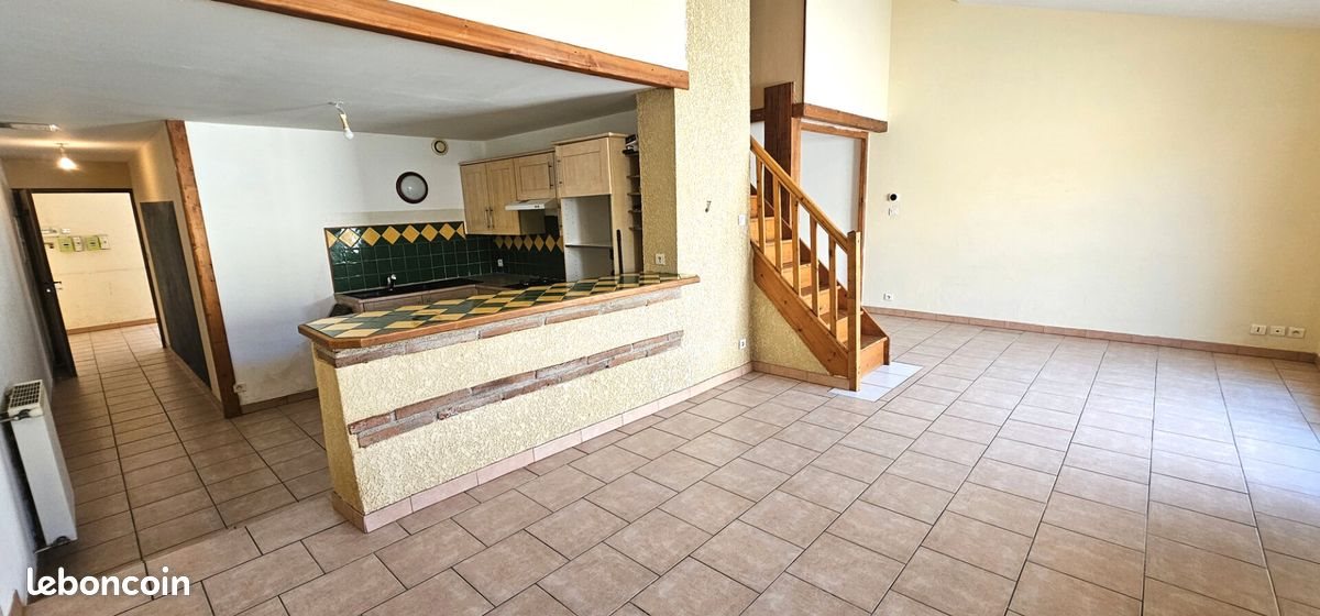 Appartement à louer, 54m², Bressols