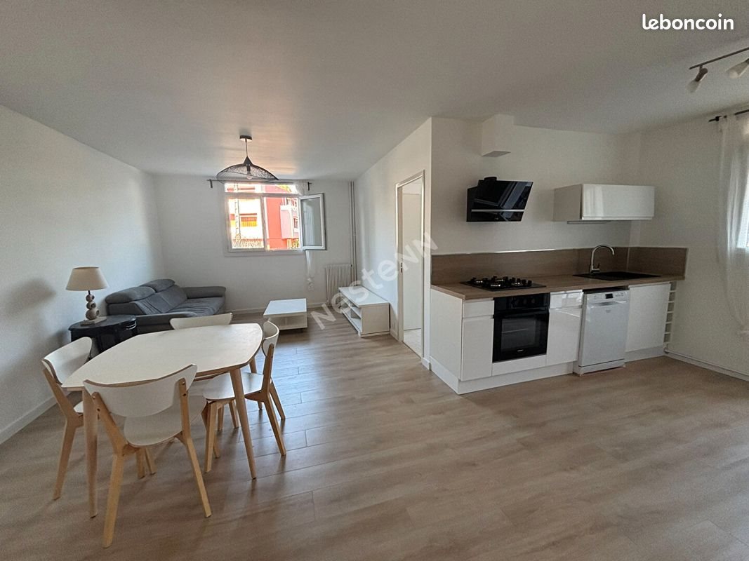 Appartement à louer, 61m², Le Pradet