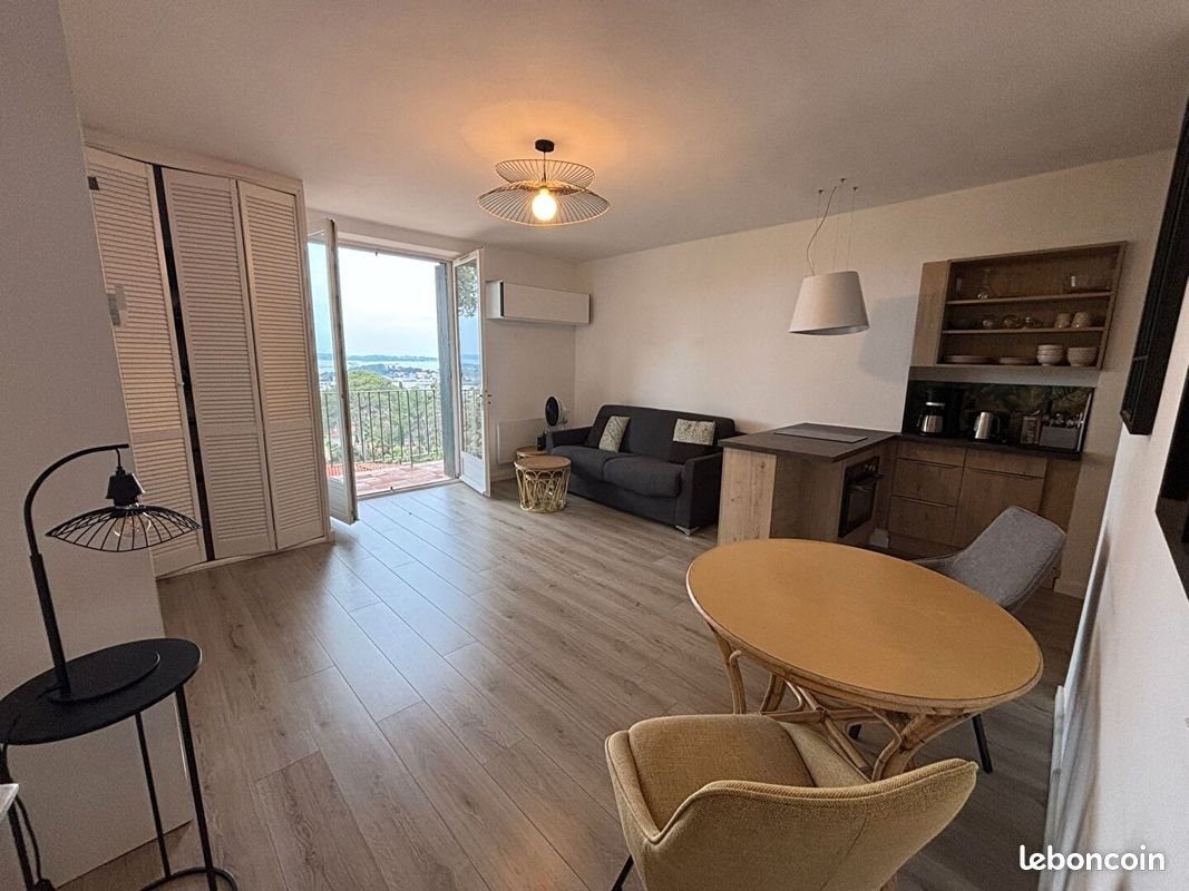 Appartement à louer, 26m², Hyères