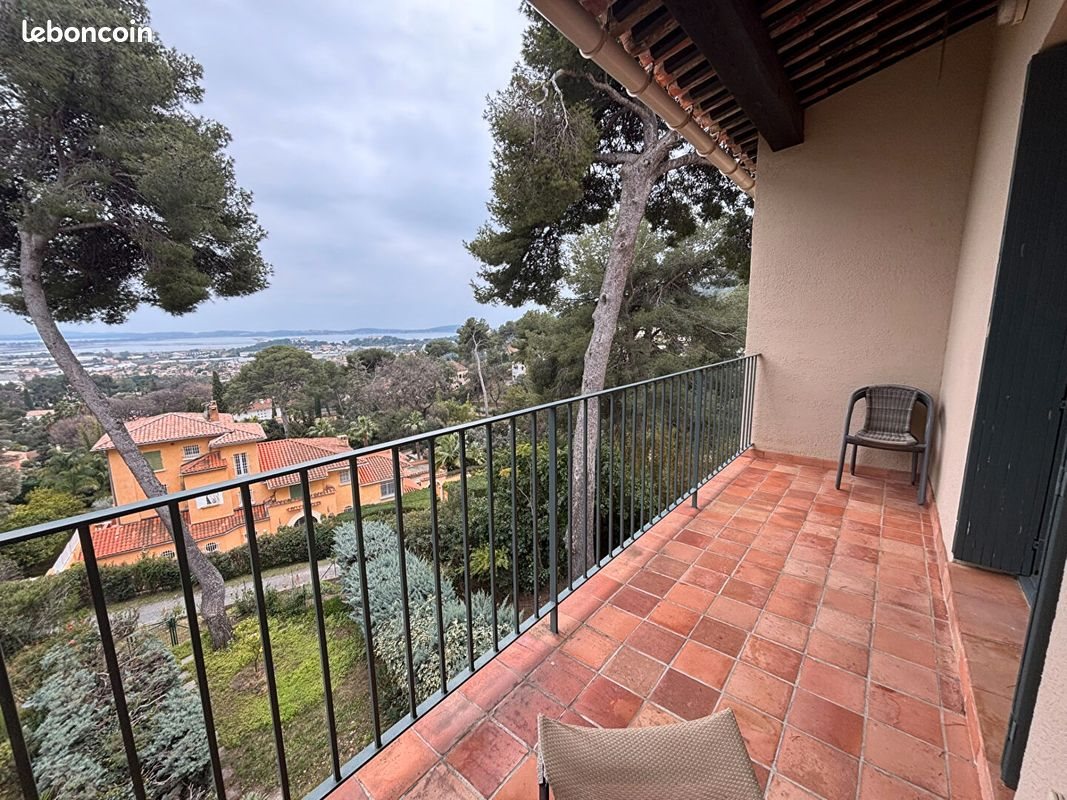 Appartement à louer, 26m², Hyères