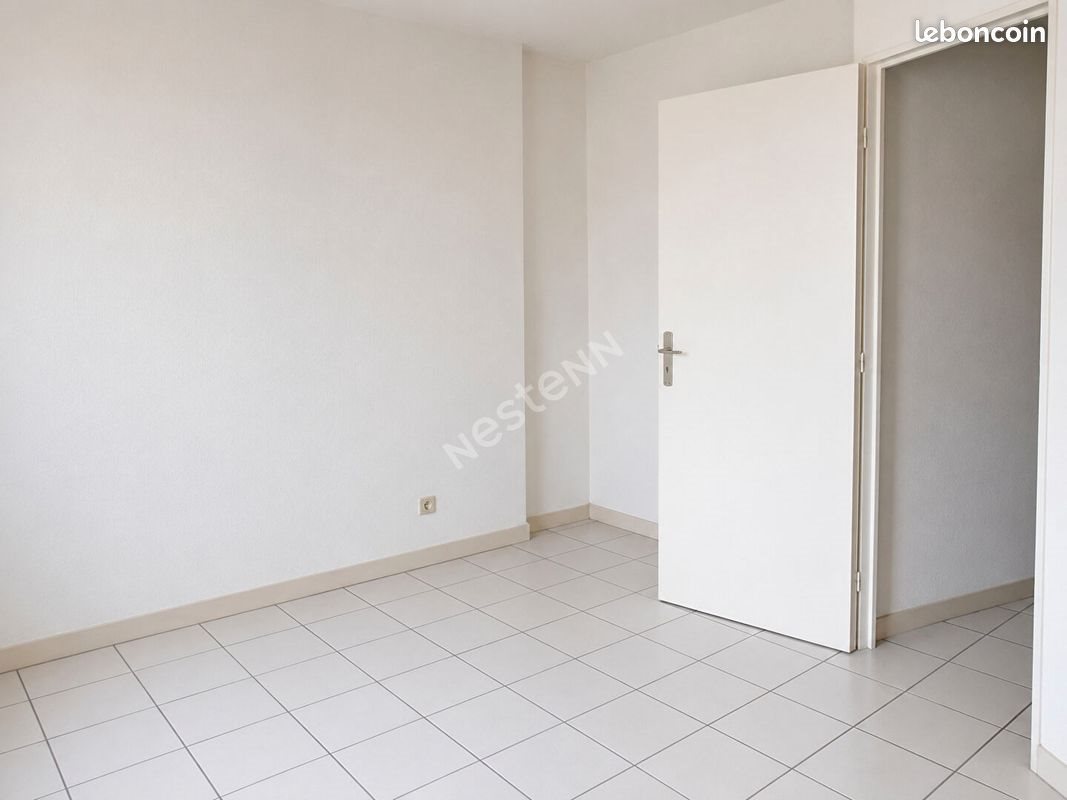 Appartement à louer, 68m², Hyères