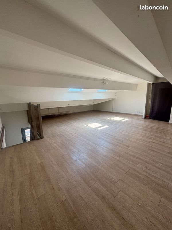 Appartement à louer, 49m², La Crau