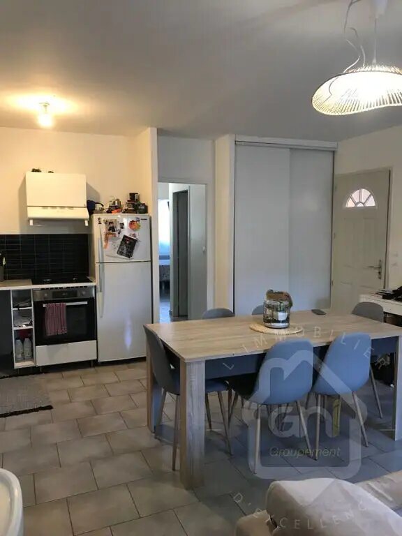 Appartement à louer, 66m², Seillons-Source-d'Argens