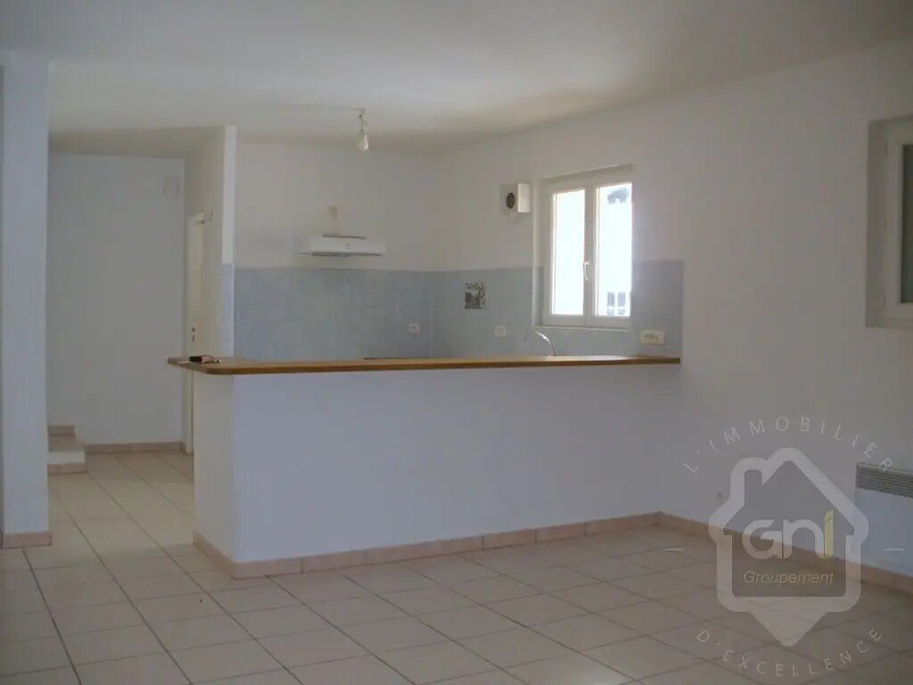 Appartement à louer, 82m², Rians