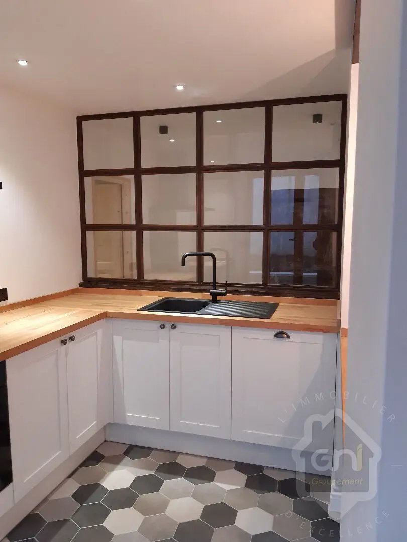 Appartement à louer, 82m², Rians