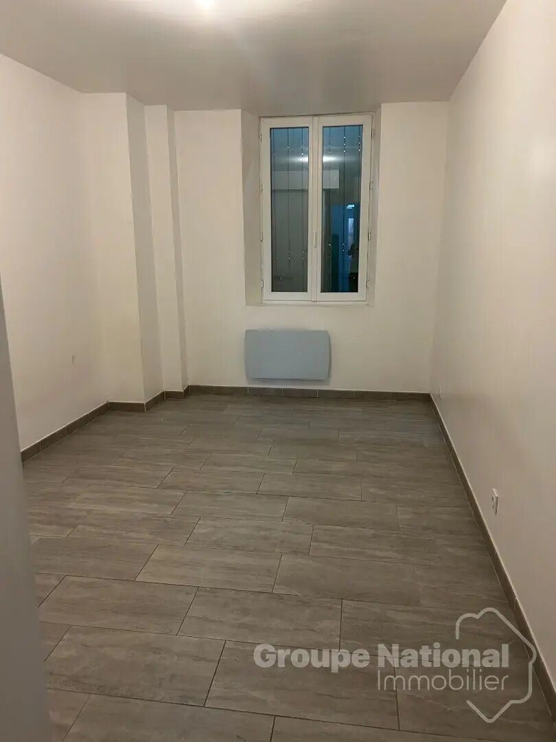 Appartement à louer, 68m², Rians