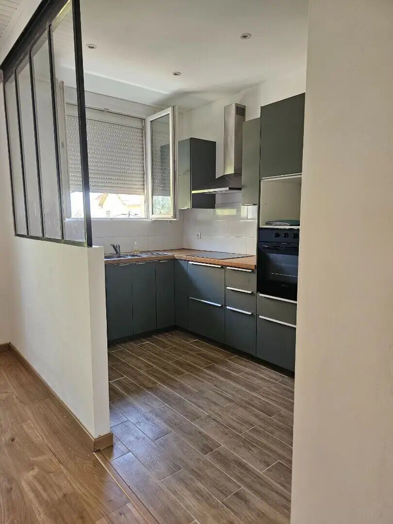 Appartement à louer, 56m², Toulon