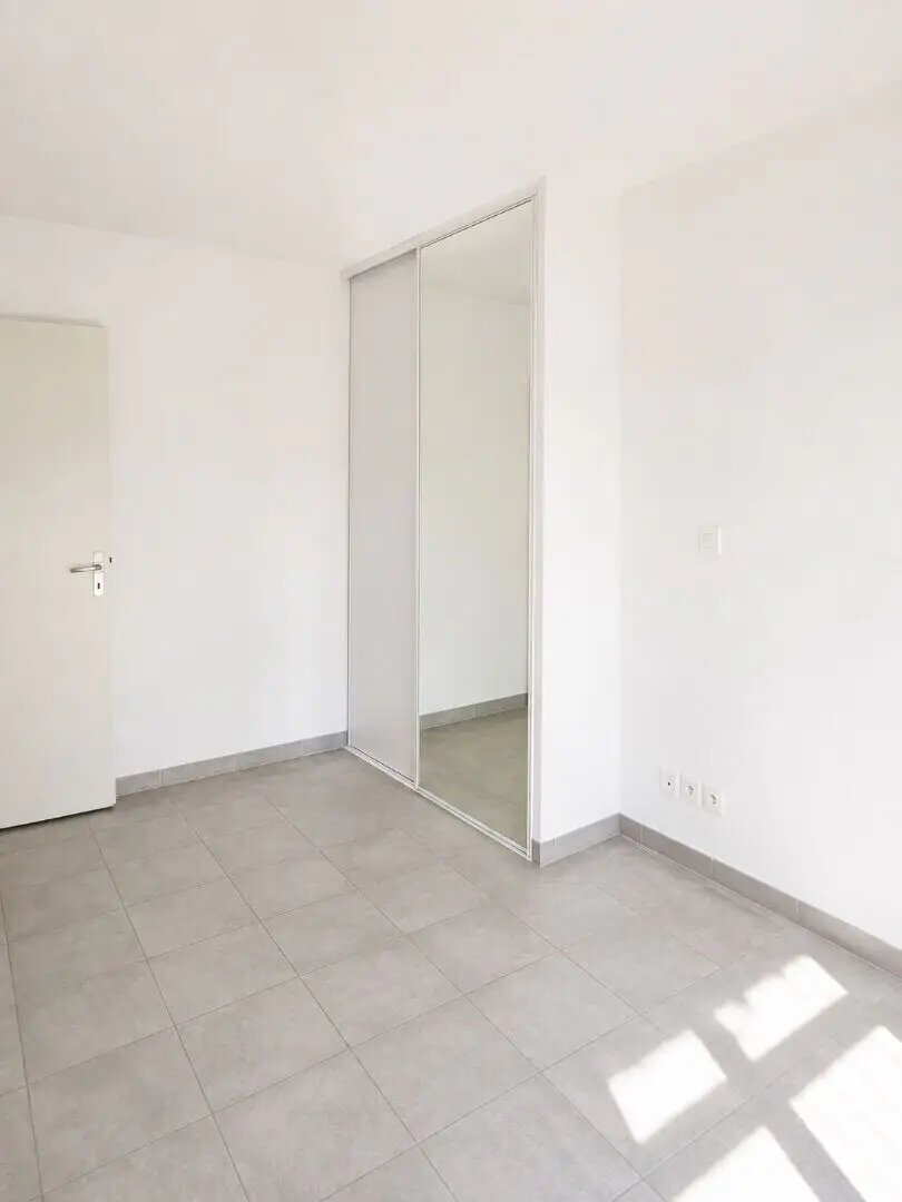 Appartement à louer, 61m², Toulon