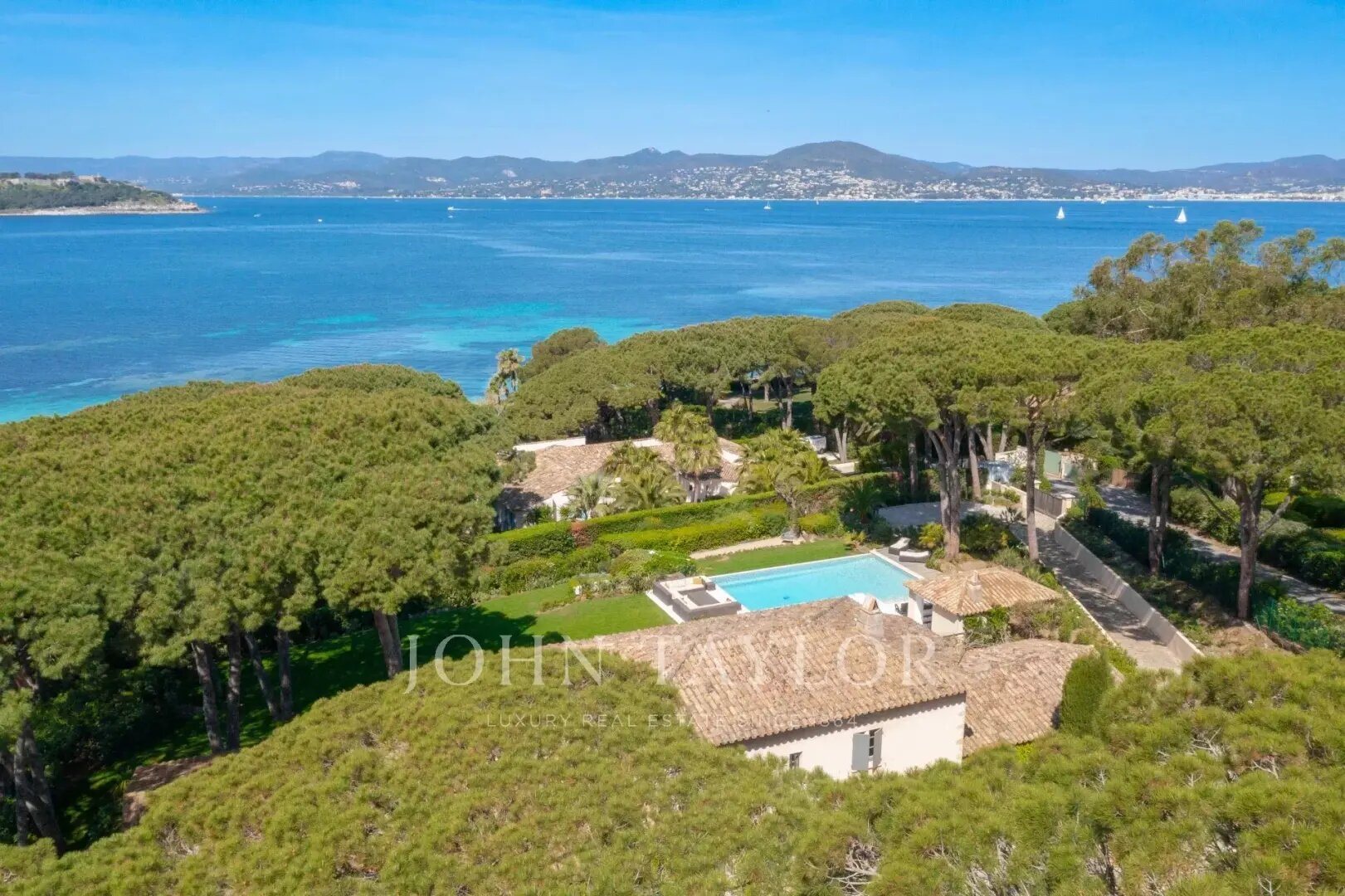 Maison à louer, 500m², Saint-Tropez