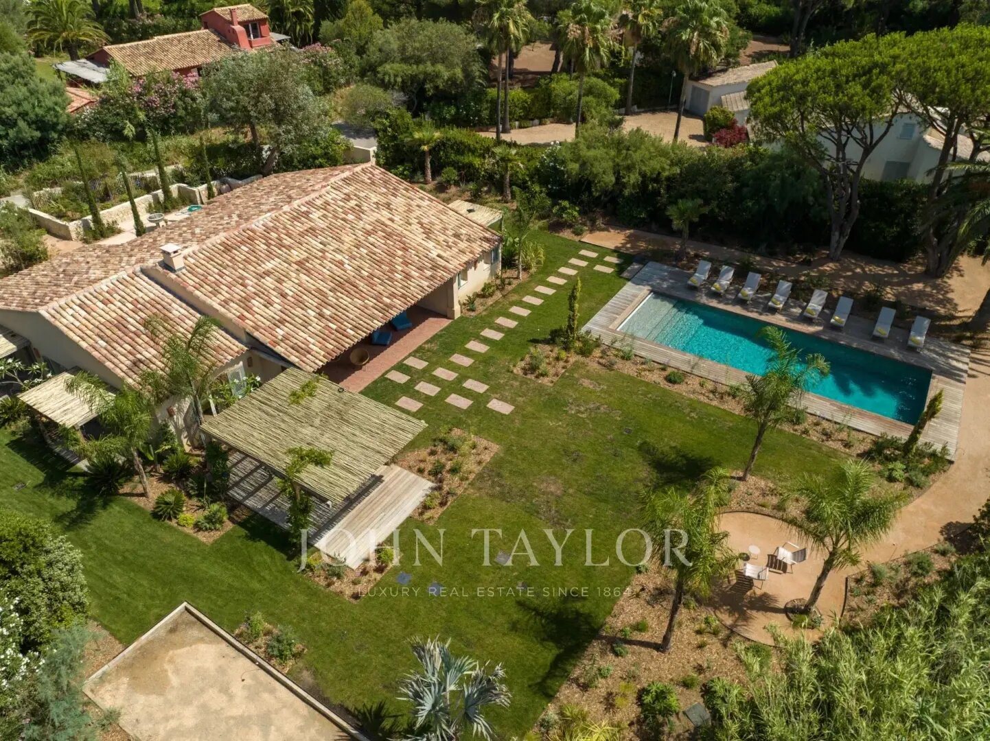 Maison à louer, 240m², Saint-Tropez