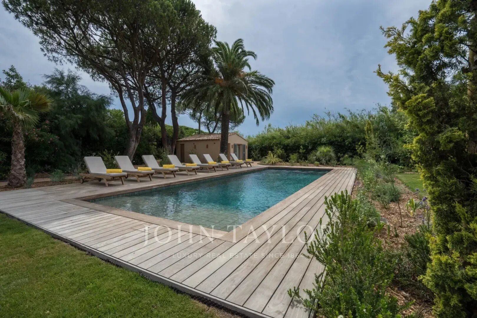 Maison à louer, 240m², Saint-Tropez