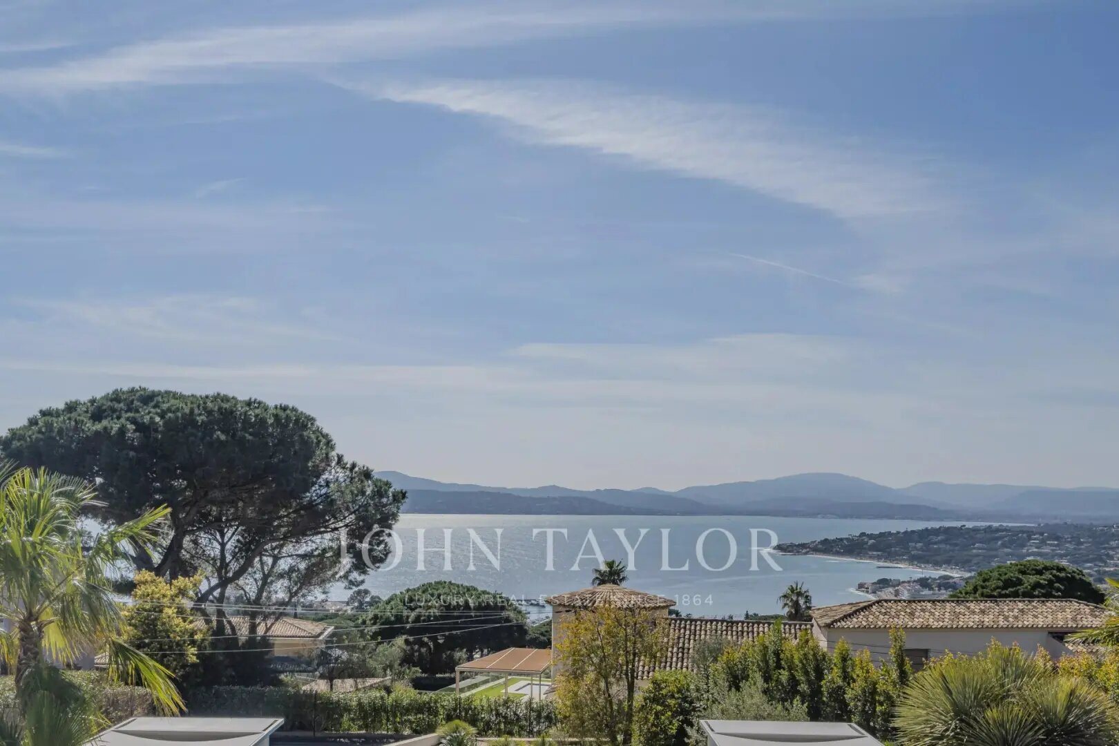 Maison à louer, 460m², Sainte-Maxime