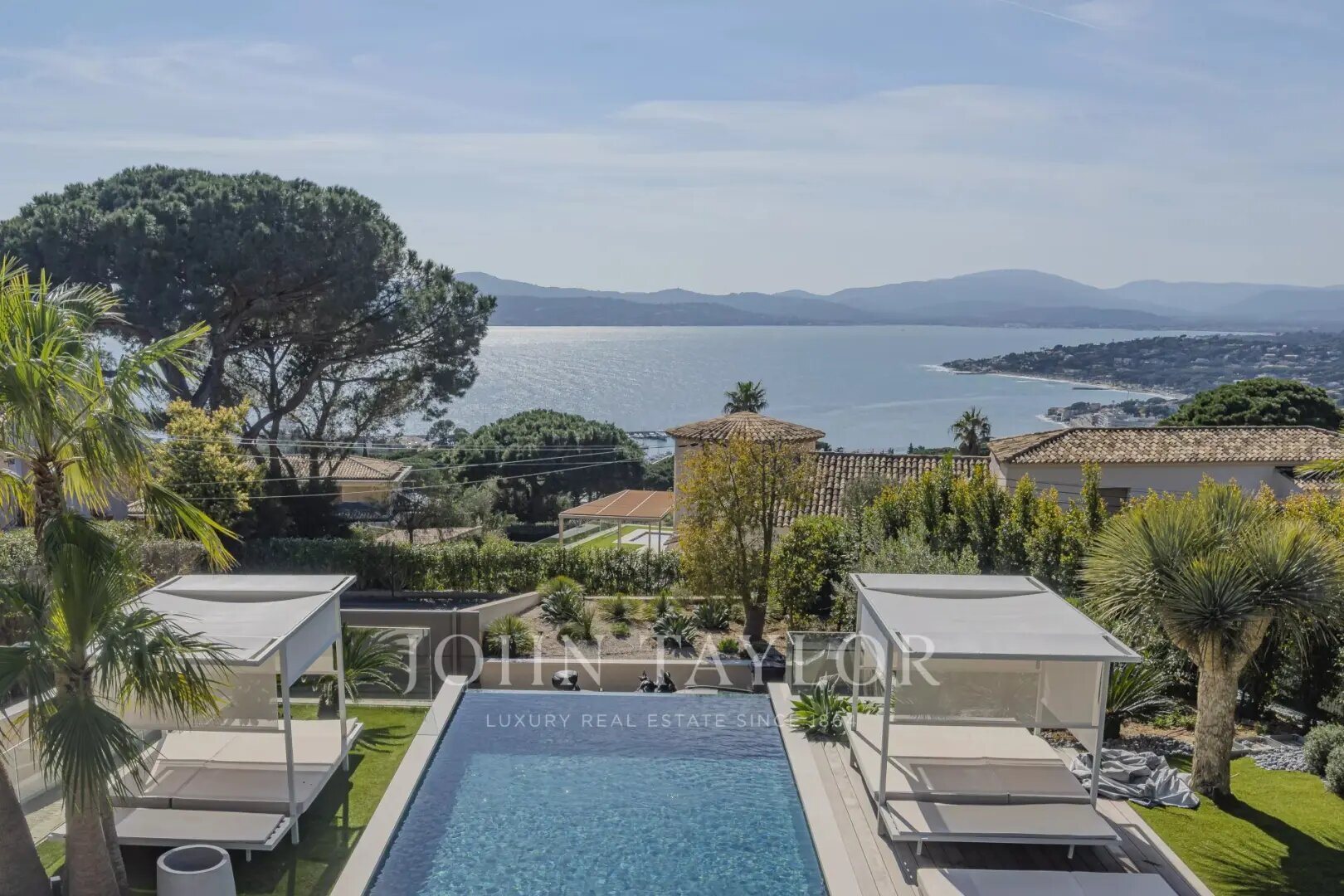 Maison à louer, 460m², Sainte-Maxime