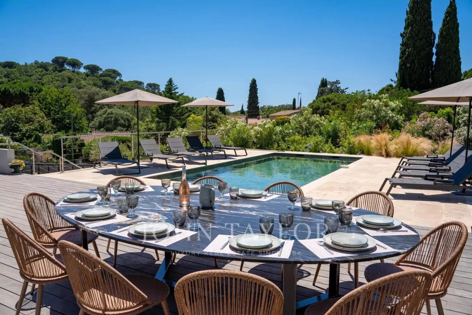 Maison à louer, 272m², La Croix-Valmer