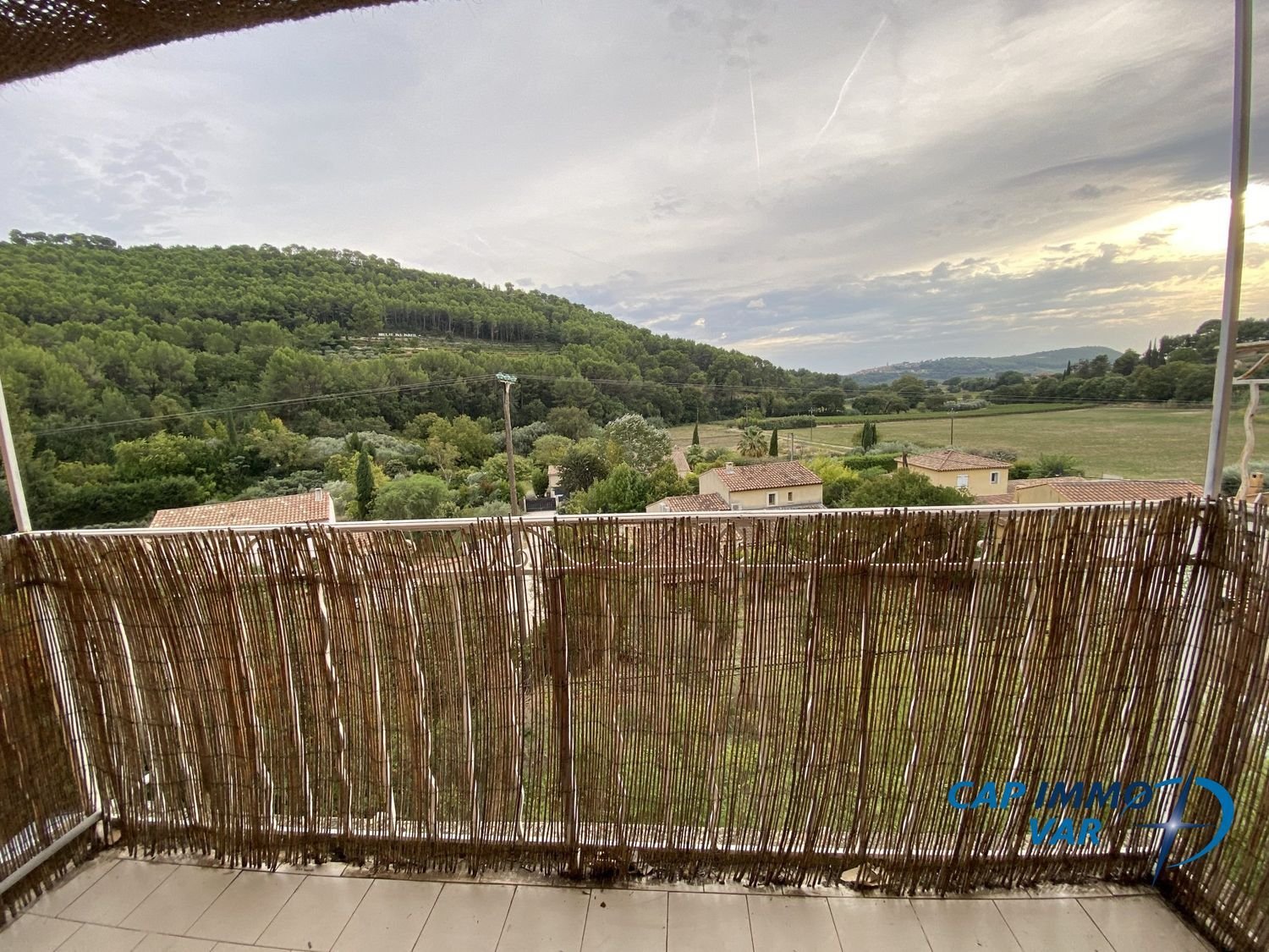 Appartement à louer, 67m², Le Castellet