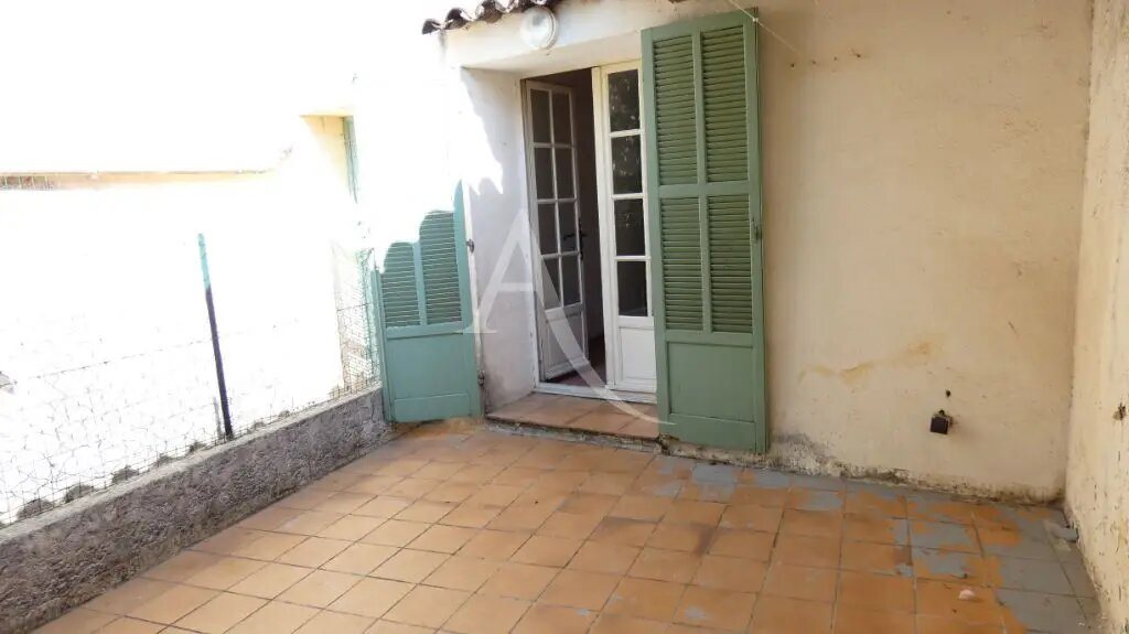 Appartement à louer, 32m², La Crau