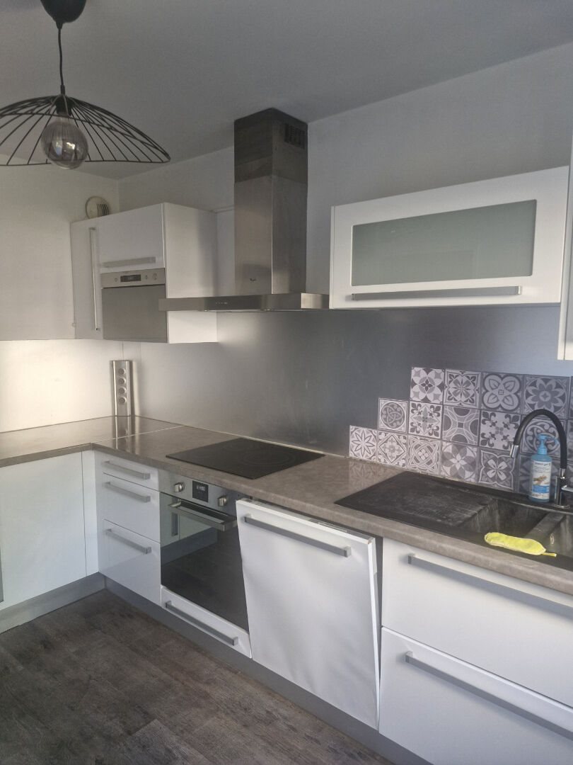 Appartement à louer, 66m², Toulon