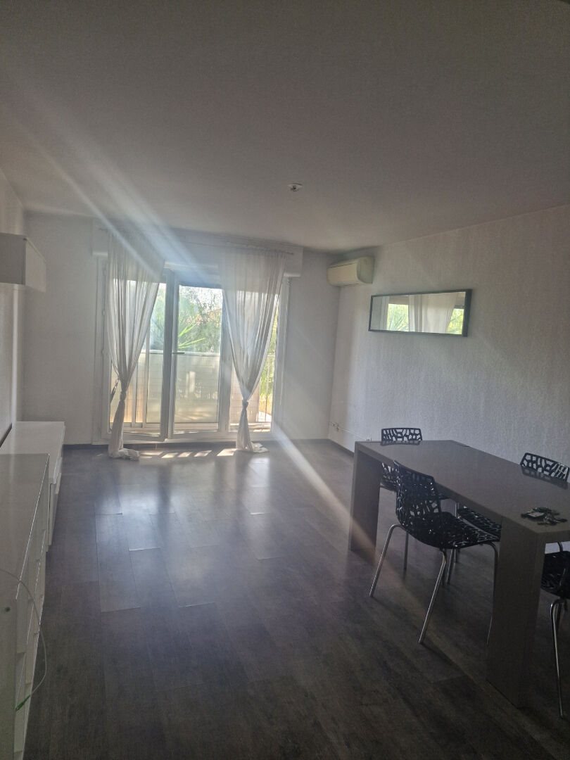 Appartement à louer, 66m², Toulon
