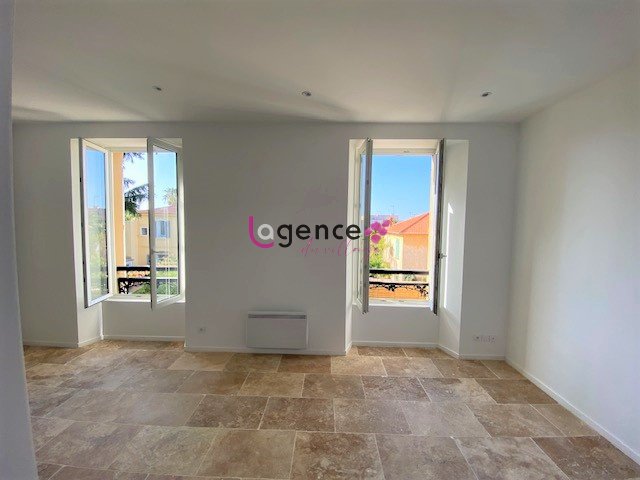 Appartement à louer, 55m², Hyères