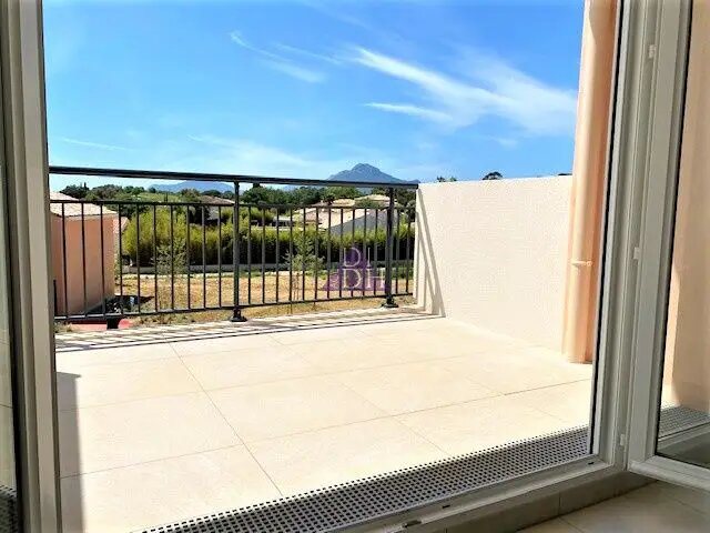 Appartement à louer, 60m², Hyères