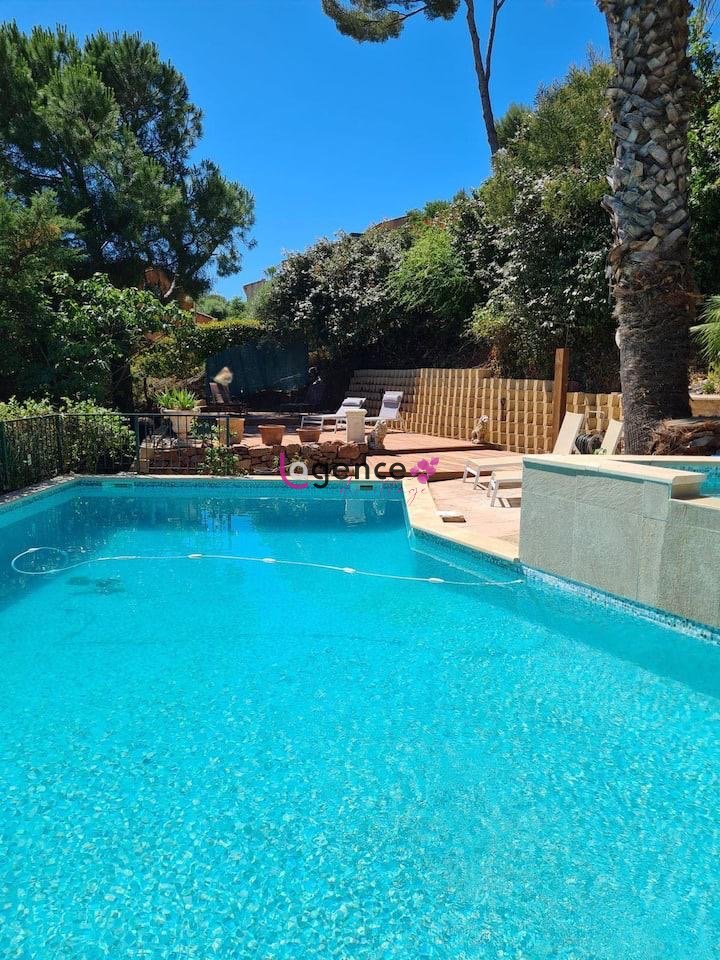 Maison à louer, 130m², Hyères