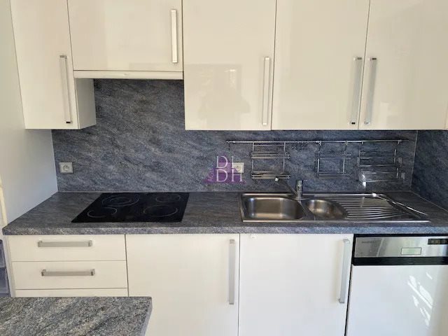 Appartement à louer, 65m², Hyères